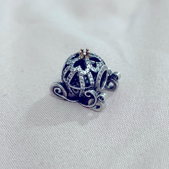 Pandora Disney Cinderella's Pumpkin Coach Charm - Picture 3 of 5